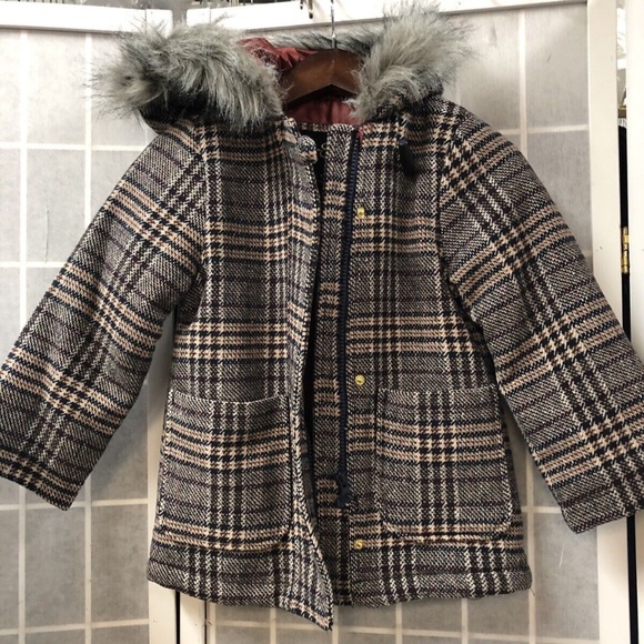 Jessica Simpsons, Girls, Winter coat, Size 4,Pockets,Plush hood,Long sleeve.! - Picture 3 of 10